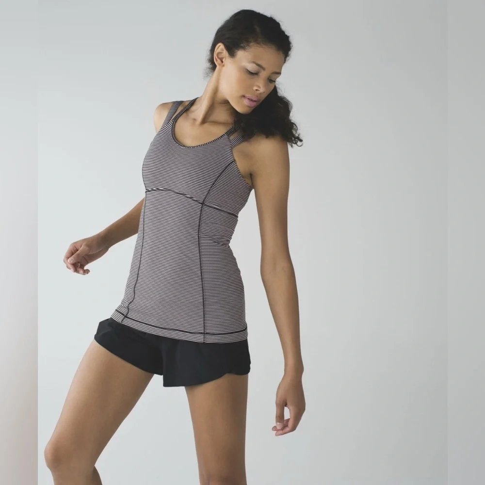 Lululemon double strap tank with built in bra